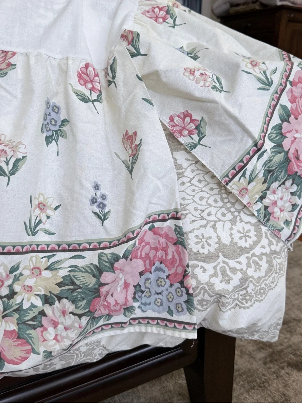 Wamsutta Cottagecore Bouquet Bedskirt Queen